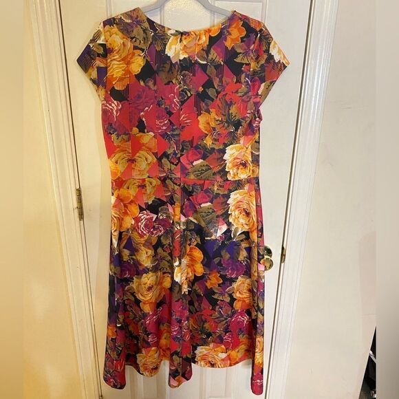 Beige By Eci Womens Floral Print Round Neck Short Sleeve Sheath Dress Size 14 - Picture 2 of 4